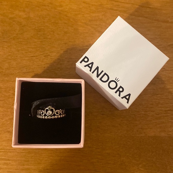 Jewelry - Princess Pandora ring silver